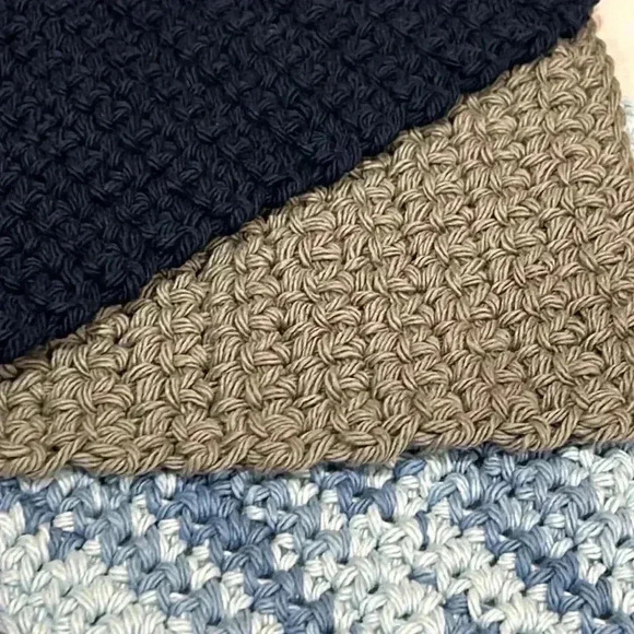 Hand Crocheted Washcloth/Dishcloth - Set of 3 - Picture 4 of 6